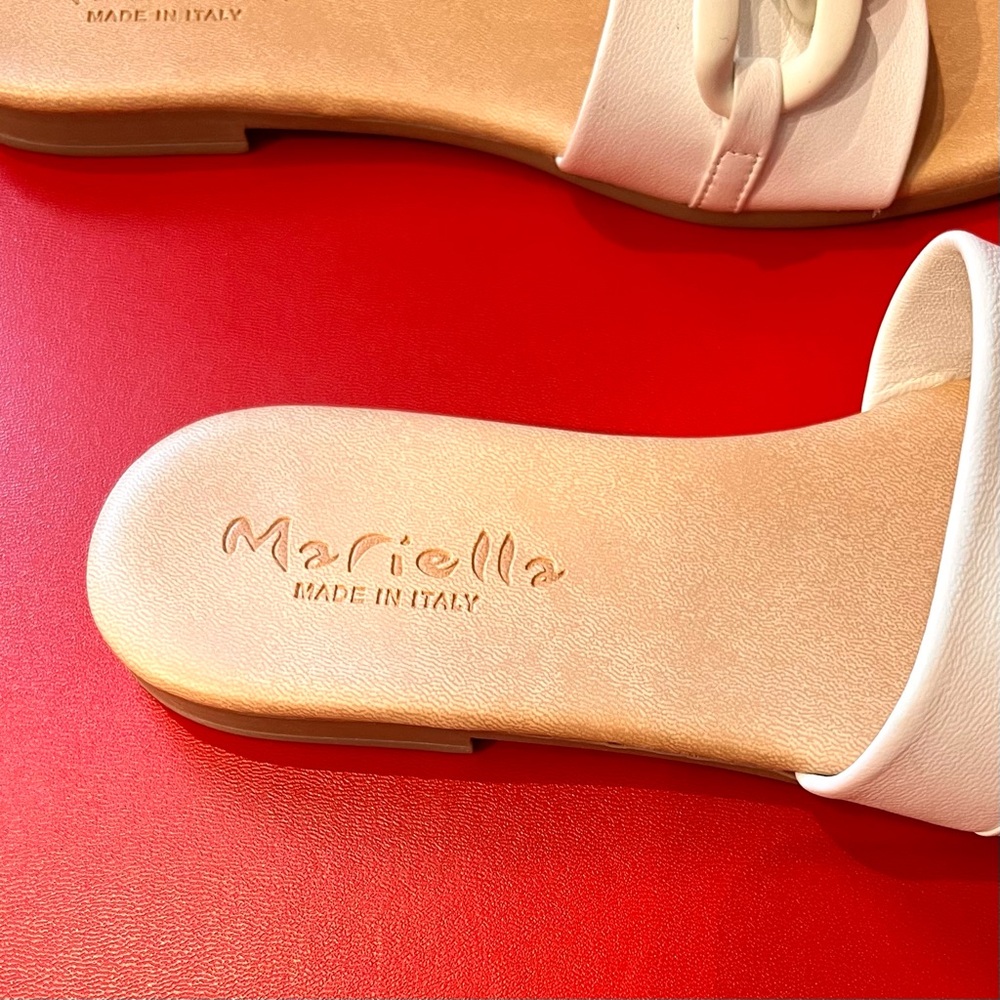 Mariella Big Chain Leather Slides - Picture 2 of 6